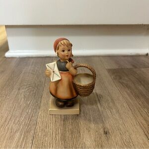 Hummel Goebel 1962 “Meditation” Girl w/ Basket, Letter Figurine Chipped Ear